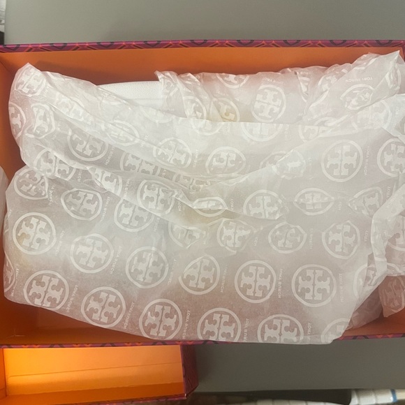 Tory burch shoes size 10.5 NWT - Picture 6 of 11